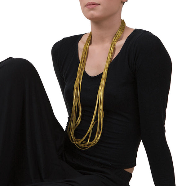 Collana plissettata lunga
