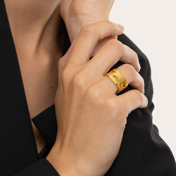 Anello fascia piatta intreccio