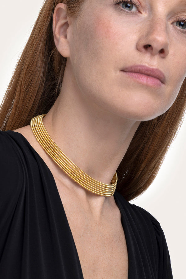 Girocollo multilinee luminoso