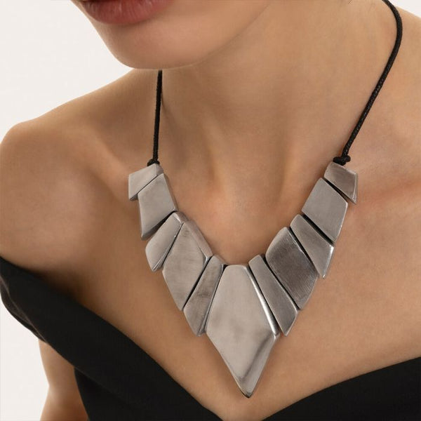 Collana a rombi irregolari