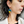 Orecchini ponpon con sfera in mini cristalli
