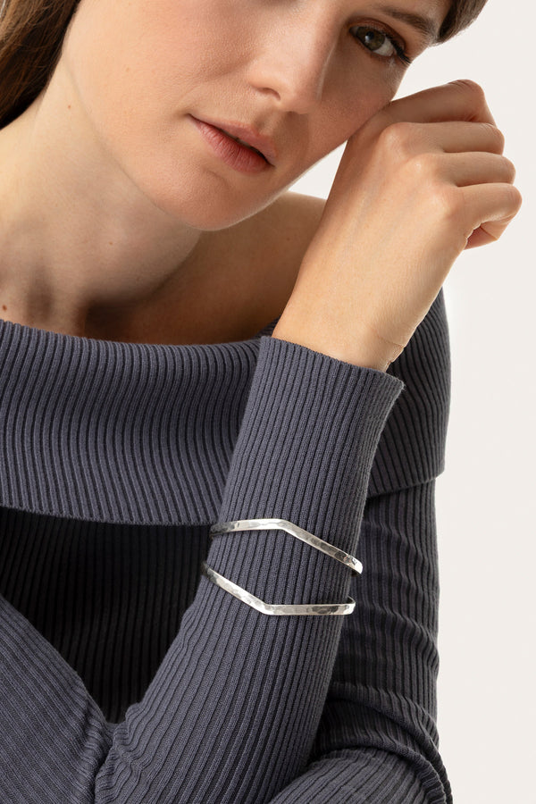 Bracciale aperto due linee